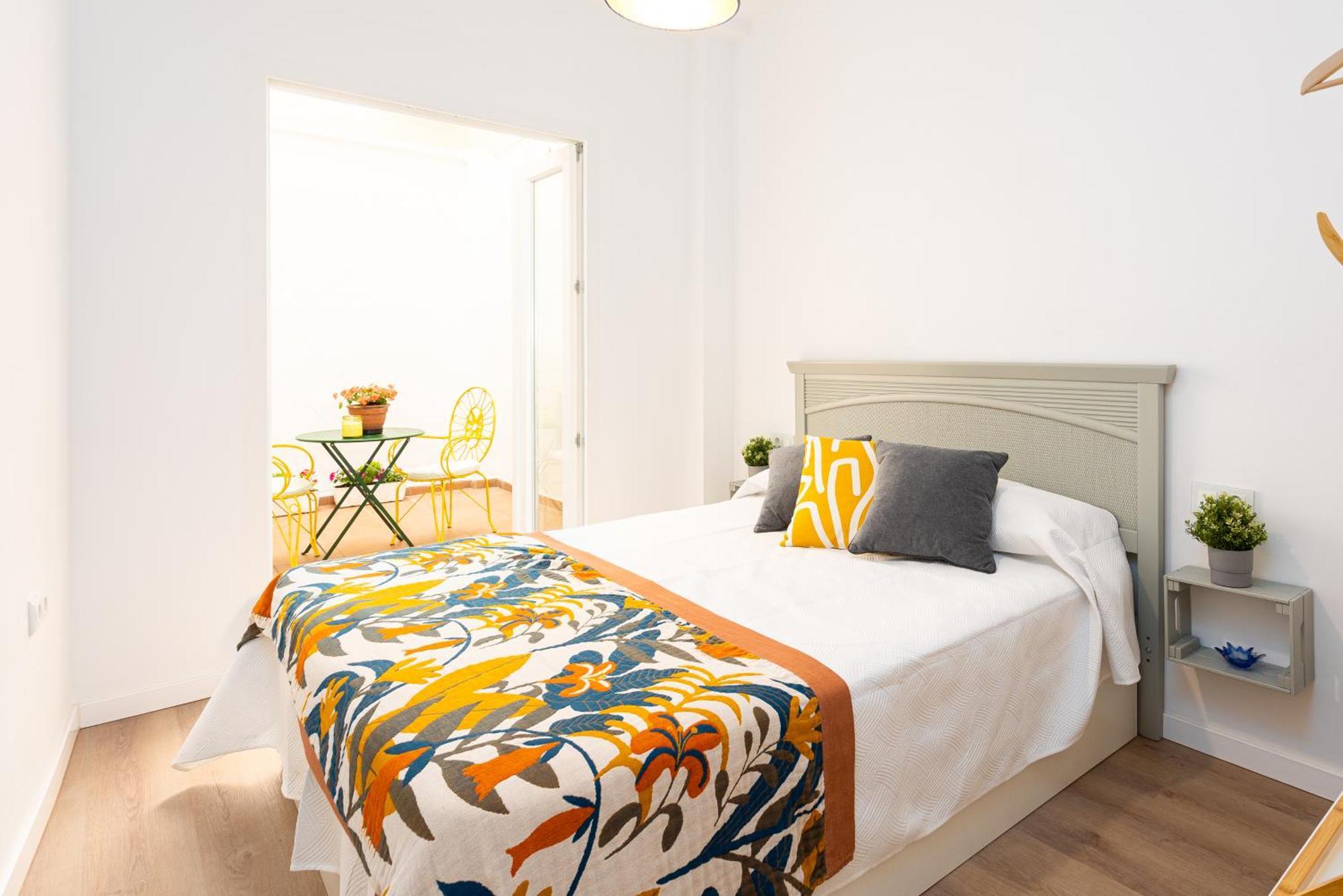 Twins Nest Malaga Apartment Exterior photo